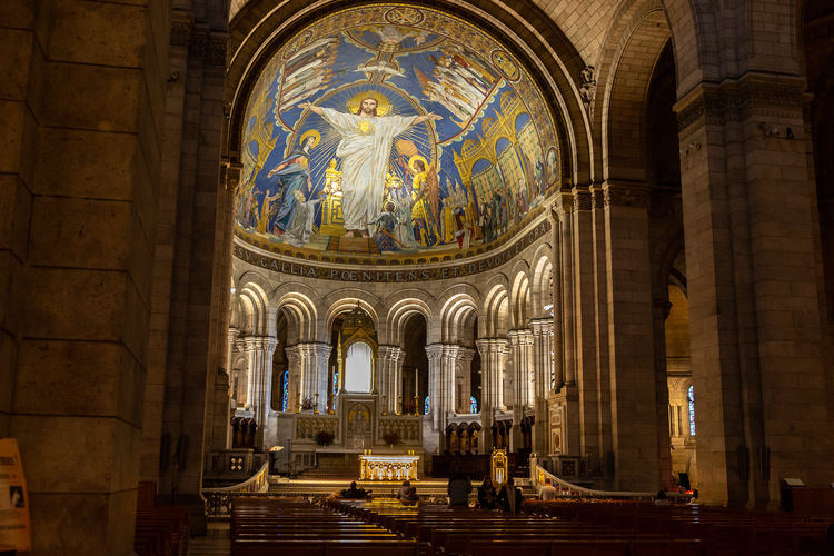 Interior of sacre-coeur, basilica of the sacred heart of paris