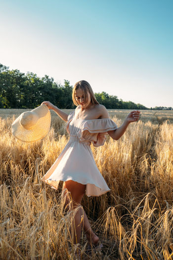 Nature mental health benefits. connection to nature, time outside, outdoor day off. nature deficit 