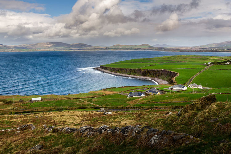 The ring of kerry is a scenic drive around the iveragh peninsula in southwest ireland, county kerry.