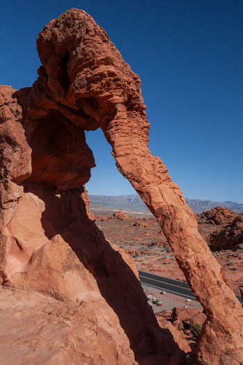 Elephant rock in valley of fire state park. elephant arch