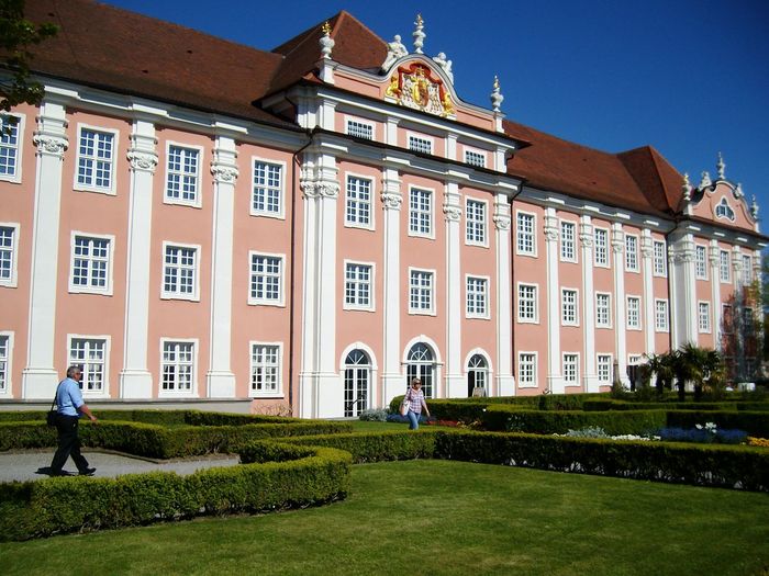 People walking outside neues schloss at meersburg