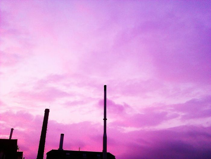 Low angle view of cloudy sky