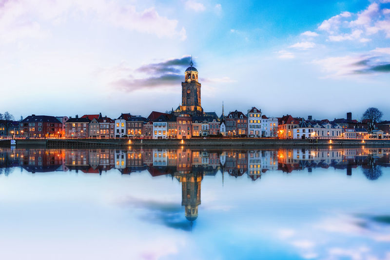 Photo of deventer overijssel the netherlands during a sunset on the ijssel
