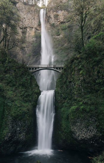 Multnomah falls, the largest in oregon, is a major tourist attraction.