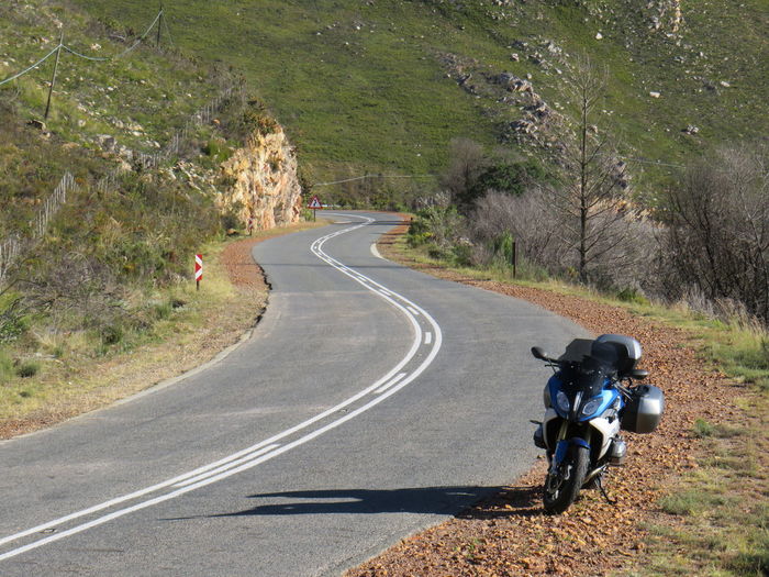 Loving the twistys going through robinson pass en route to mosselbay.