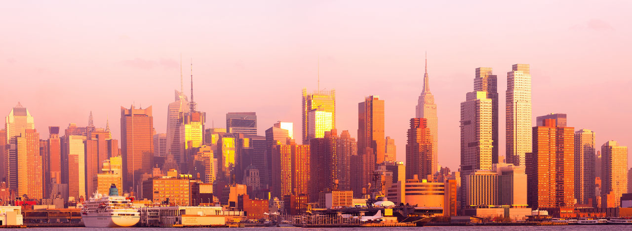 Skyline of midtown manhattan at sunset, new york city, ny, united states