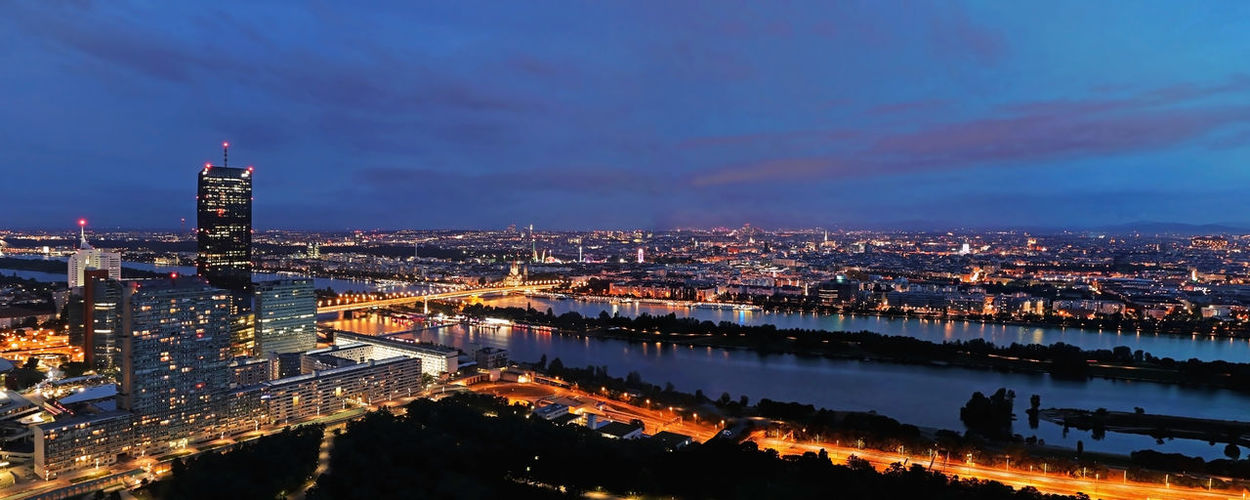 Night panorama of the central part of vienna