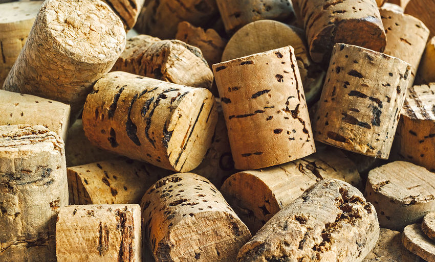 Cork stoppers for wine bottles