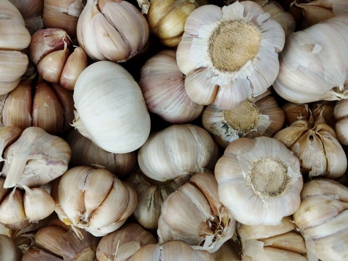 Full frame shot of garlics