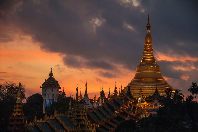 Schwedagon pagoda - yangon - view from the top