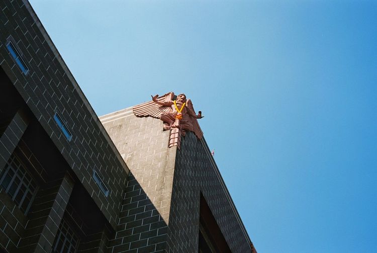 Garuda on the building