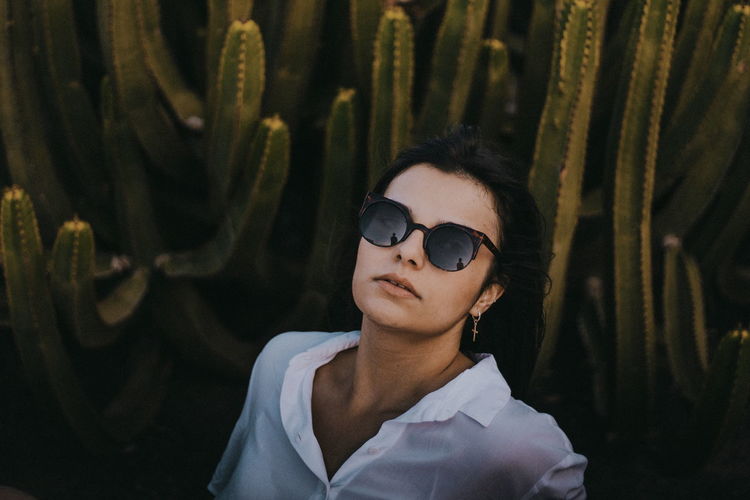 Carla Sunglasses Fashion Portrait Outdoors Young Adult Nature Minimalism Lifestyle EyeEm Selects Summer Vibes Natural Light Eye4photography Creative Photography EyeEm Of The Week Best Of EyeEm Shadows & Lights Eye4photography Best EyeEm Shot Portrait Of A Woman Beauty In Nature The Week On EyeEm