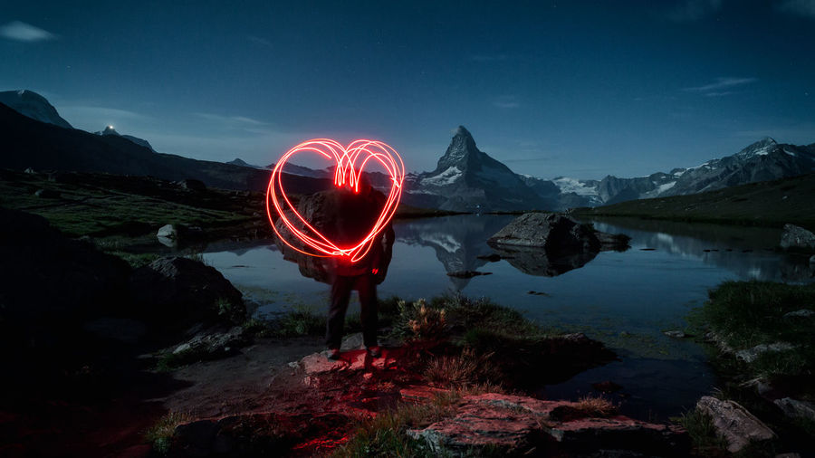 A red heart in front of the matterhorn 