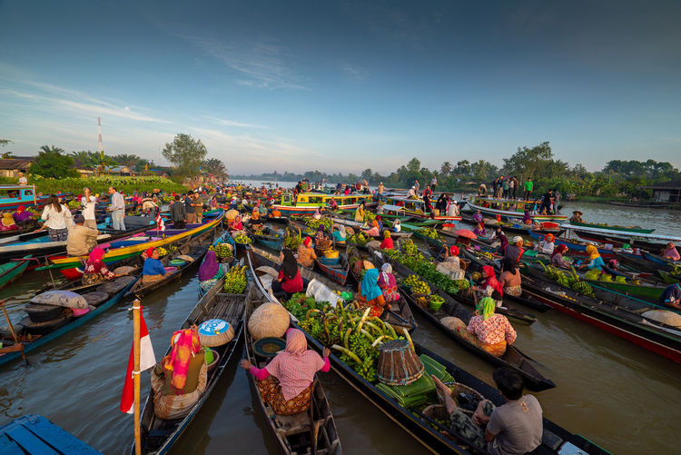 People at floating market