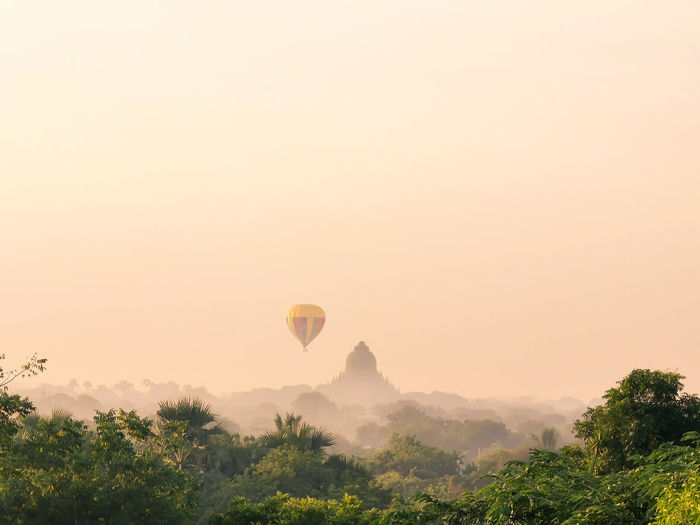 Balloon at bagan 