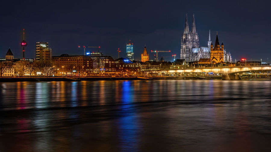 Iluminated cologne skyline with cathedral