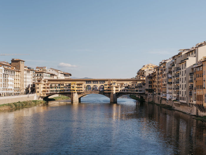 Central view of ponte vecchio over arno in florence