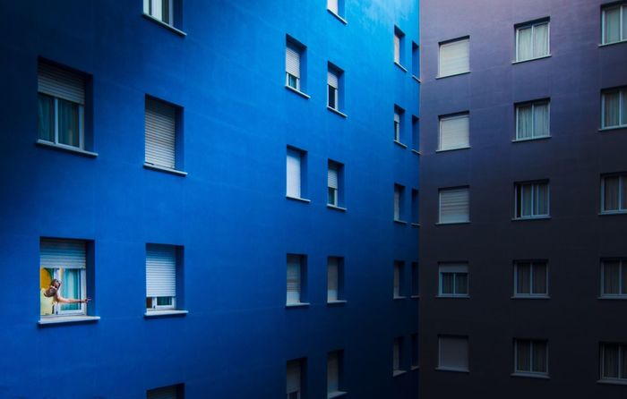 CLOSE-UP OF BLUE WINDOWS