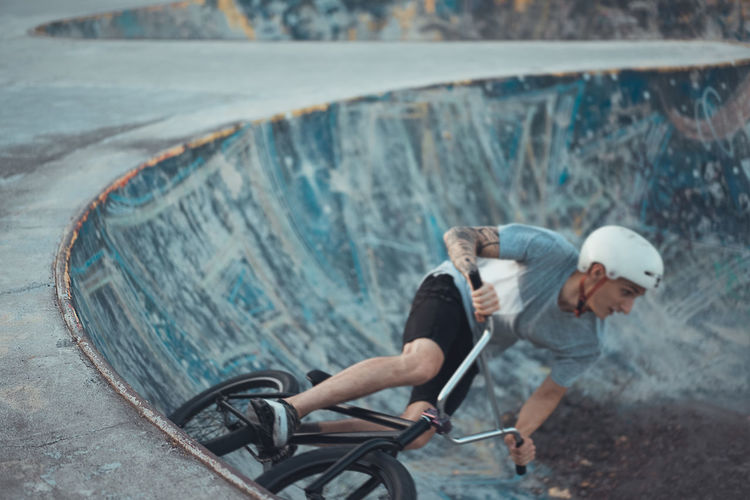 Yeah, I missed focus. But I still like it 😊 One Person Only Men Sport Adults Only People One Man Only Sportsman Healthy Lifestyle Competition Motion Exercising Full Frame Wrong Focus Enjoyment Adventure Bike