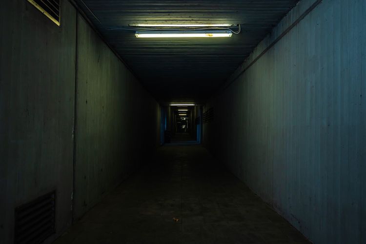 Small and dark tunnel 