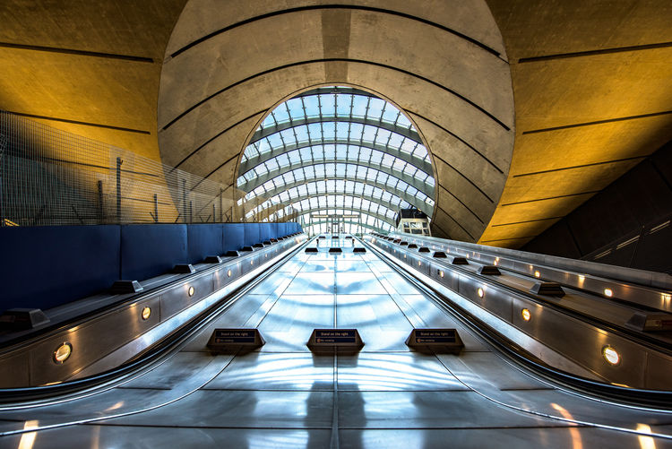 Entrance of canary wharf tube station