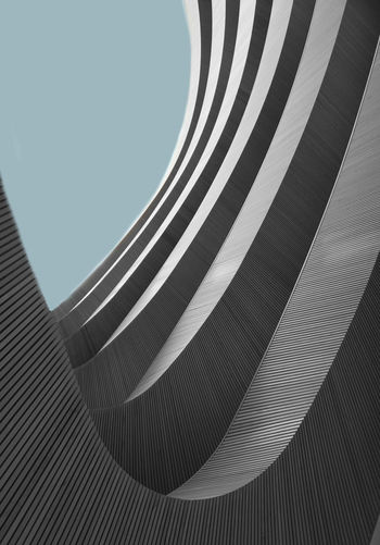 FULL FRAME SHOT OF ABSTRACT PATTERN AGAINST SKY