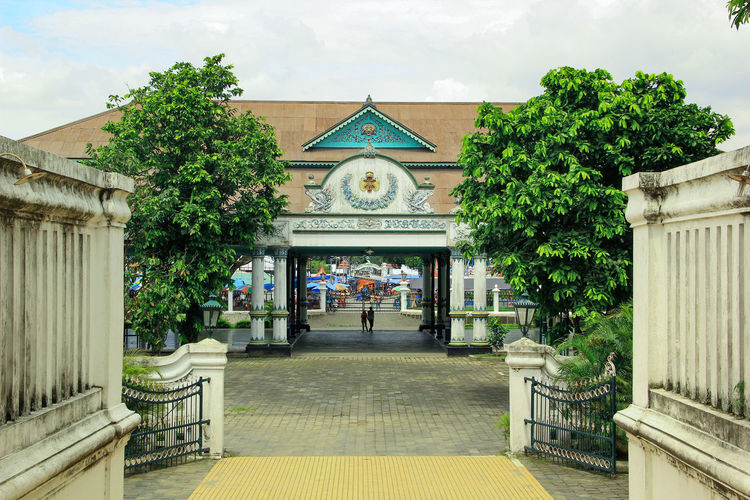 Keraton jogja is a place complex in the city of yogyakarta